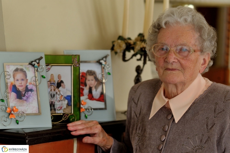 Szépkorú köszöntése - Illés Józsefné