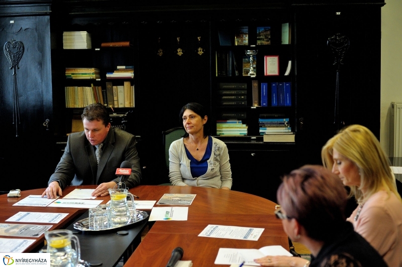 Szertelen nap rendezvény beharangozója