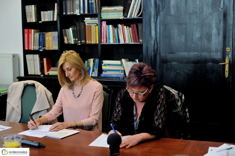 Szertelen nap rendezvény beharangozója