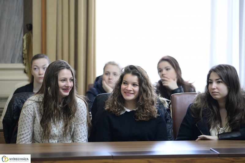 Francia diákok a Városházán