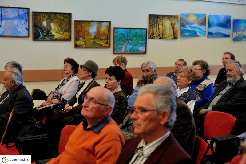 Kötetek bemutatója a megyei könyvtárban