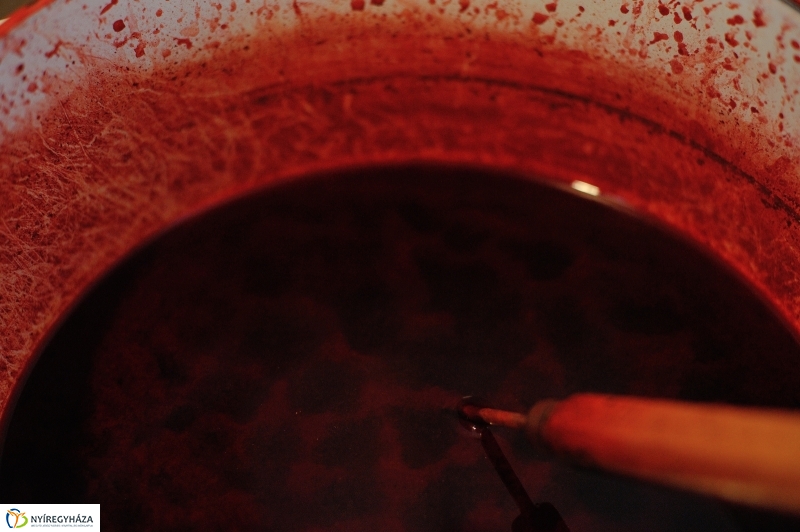 Hagyományos tojásfestés a Múzeumfaluban