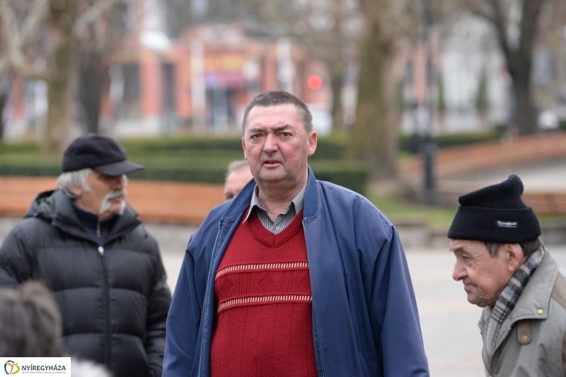 Koszorúzás Rákóczi Ferenc emléktáblája előtt