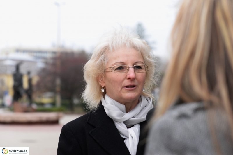 Koszorúzás Rákóczi Ferenc emléktáblája előtt