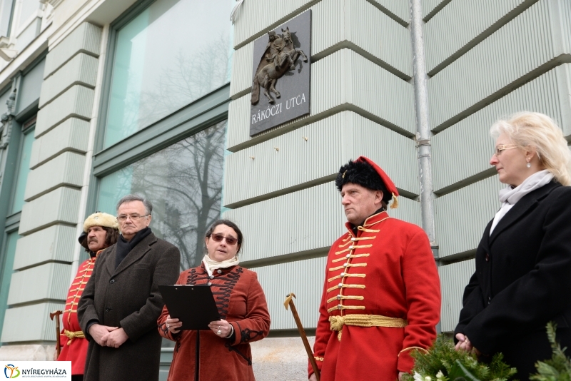 Koszorúzás Rákóczi Ferenc emléktáblája előtt
