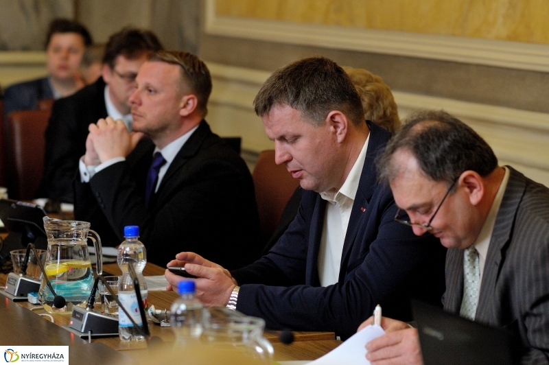 Városi Közgyűlés 20160331