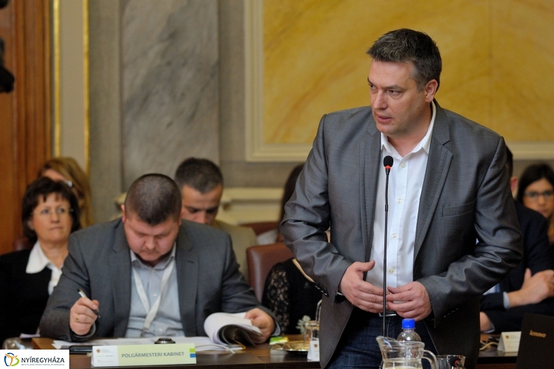 Városi Közgyűlés 20160331