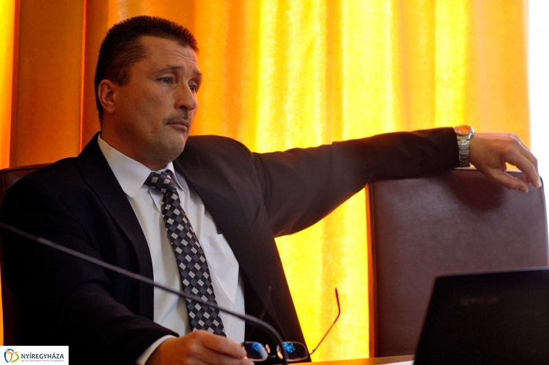 Városi Közgyűlés 20160331