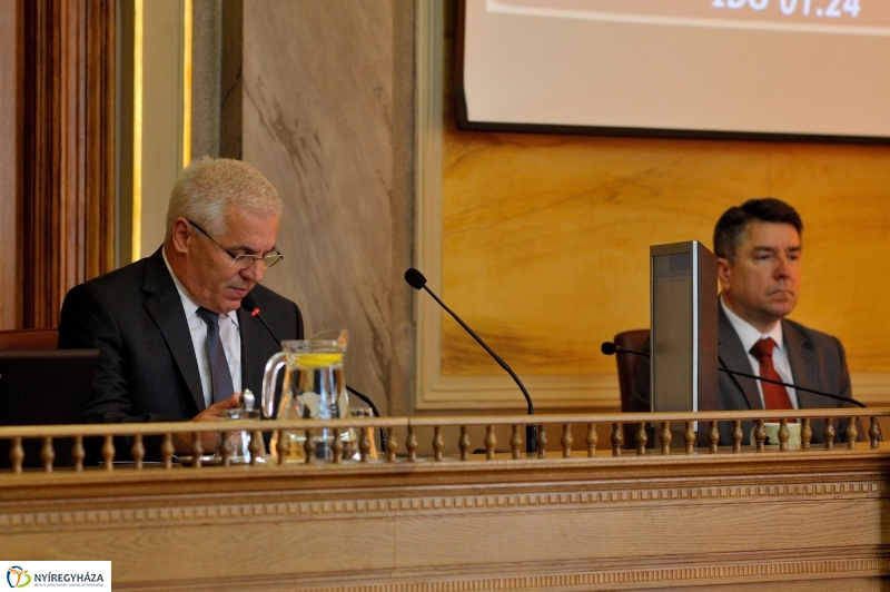 Városi Közgyűlés 20160331