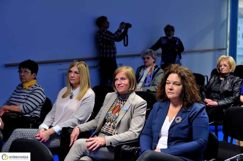 Az Autizmus Világnapja konferencia