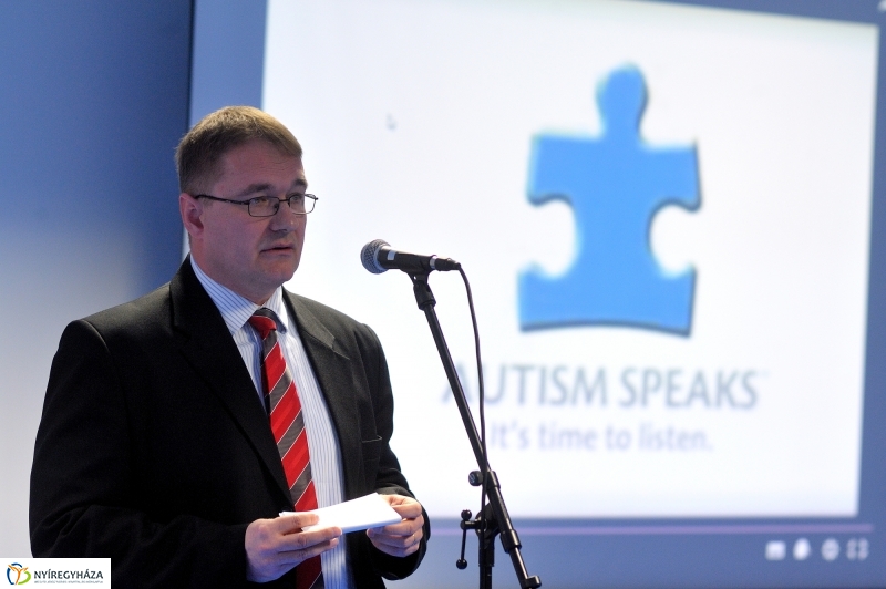 Az Autizmus Világnapja konferencia