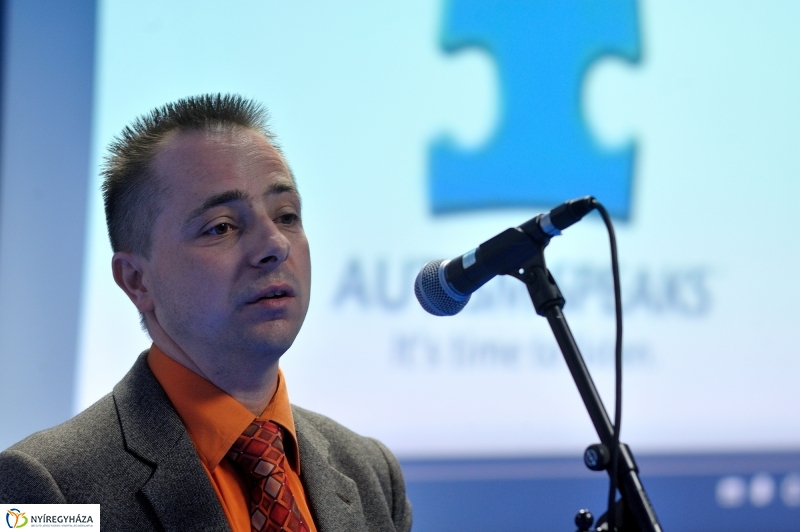 Az Autizmus Világnapja konferencia