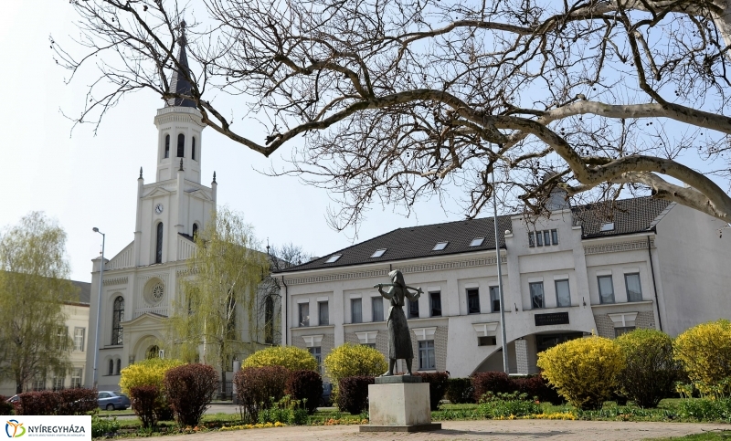 Nyíregyháza virágos belvárosa