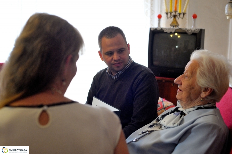 Szépkorú köszöntése - Varga Andrásné