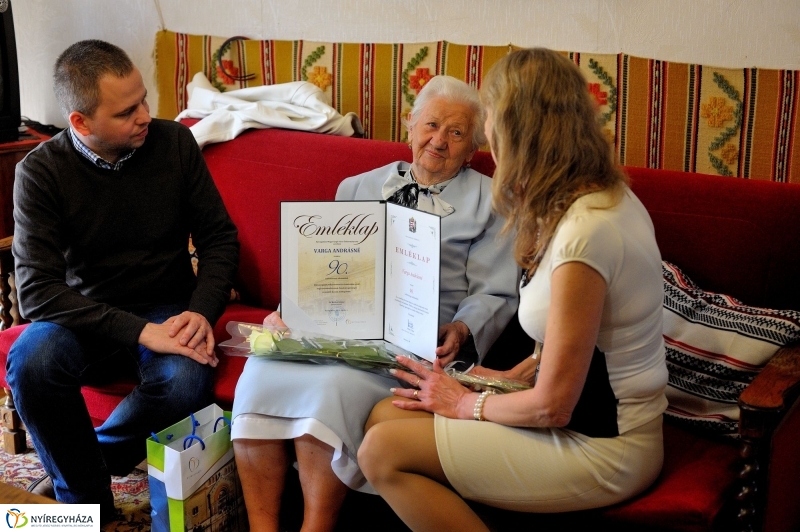 Szépkorú köszöntése - Varga Andrásné