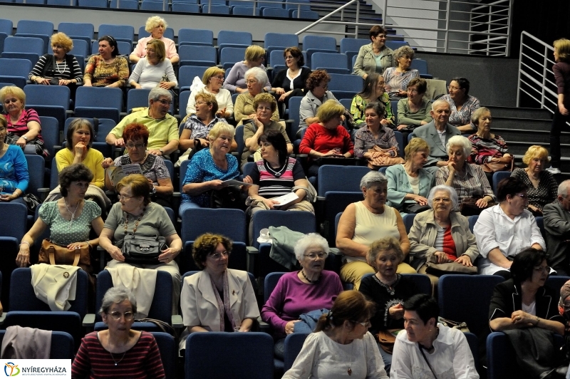 Szépkorúak Akadémiája a VMKK-ban