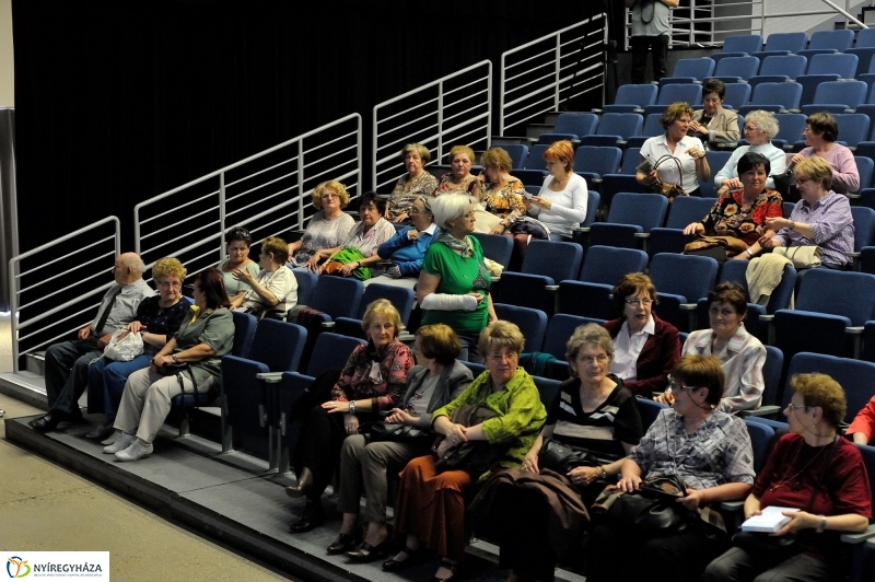 Szépkorúak Akadémiája a VMKK-ban