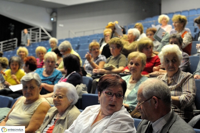 Szépkorúak Akadémiája a VMKK-ban