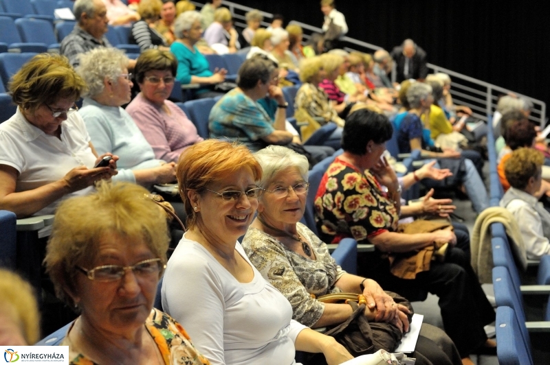 Szépkorúak Akadémiája a VMKK-ban