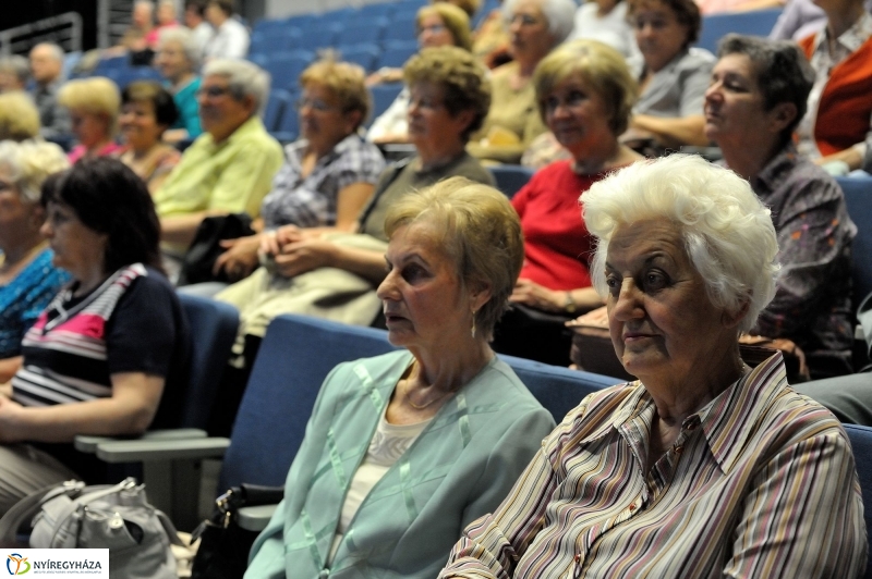 Szépkorúak Akadémiája a VMKK-ban