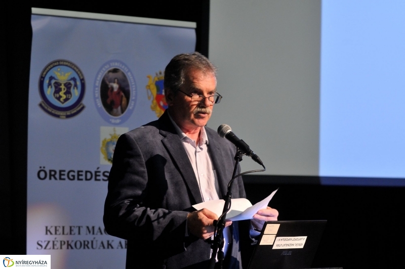 Szépkorúak Akadémiája a VMKK-ban