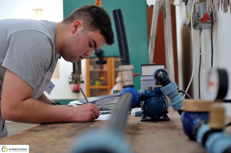 Tanulmányi verseny az ÉVISZ-ben