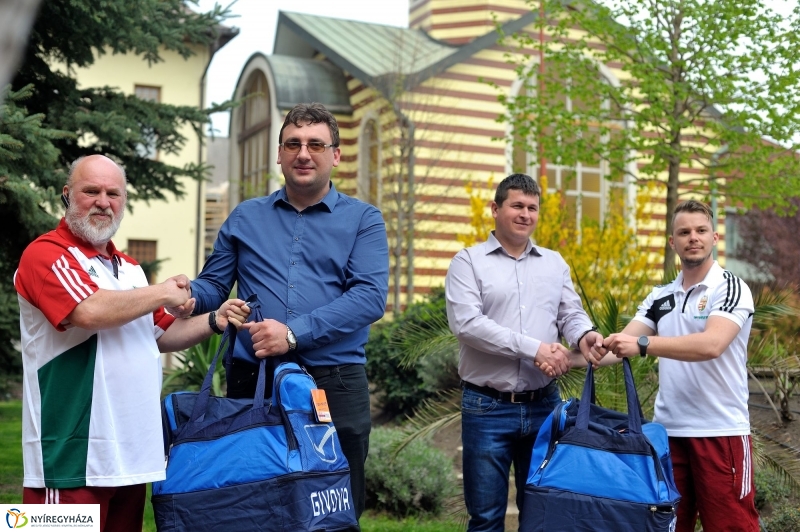 Adomány Mátyfalva labdarúgóinak