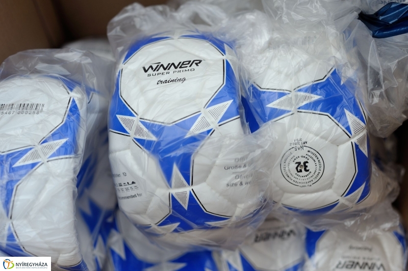 Adomány Mátyfalva labdarúgóinak