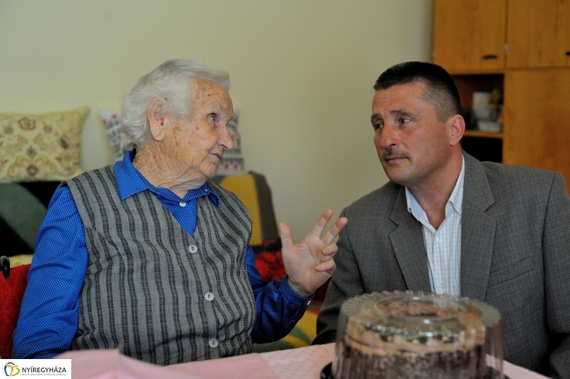 Szépkorú köszöntése - Purgel Katalin