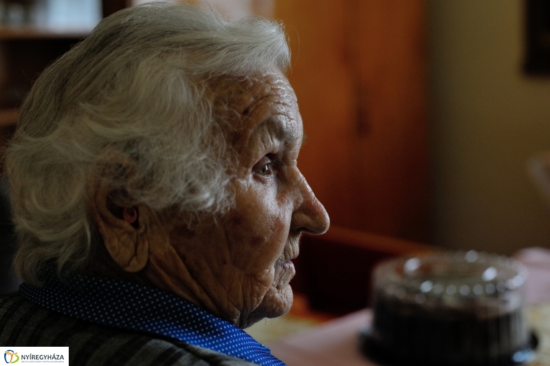 Szépkorú köszöntése - Purgel Katalin