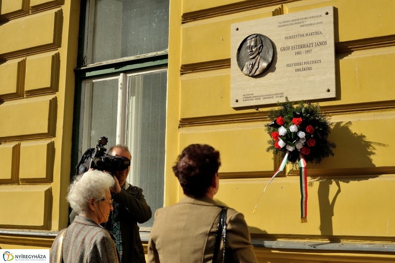 Emlékezés a felvidéki magyar családok szenvedéseiről