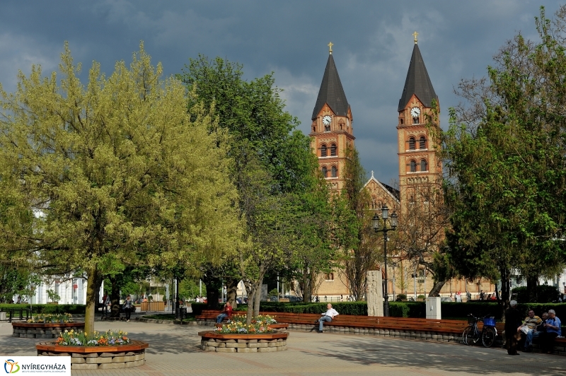 Tavaszi délután a belvárosban