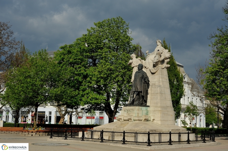 Tavaszi délután a belvárosban