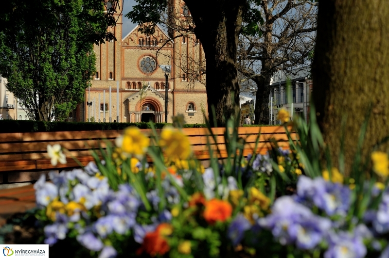 Tavaszi délután a belvárosban
