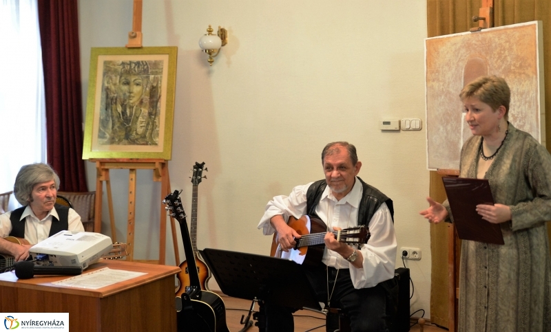 Portréfilmek, zene, a Tünet Együttes fellépése a Bencs Villában