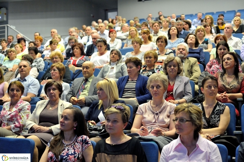A jövőért, gyermekeink oktatásáért konferencia