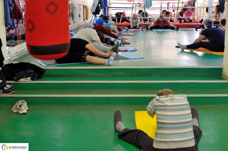 Szépkorúak jógája