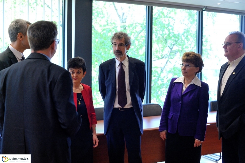 Egyetemek találkozása