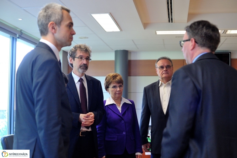 Egyetemek találkozása