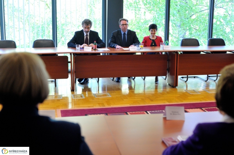 Egyetemek találkozása