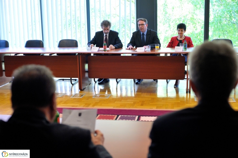 Egyetemek találkozása