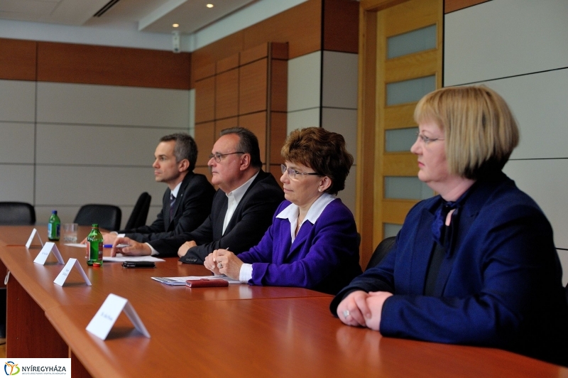 Egyetemek találkozása