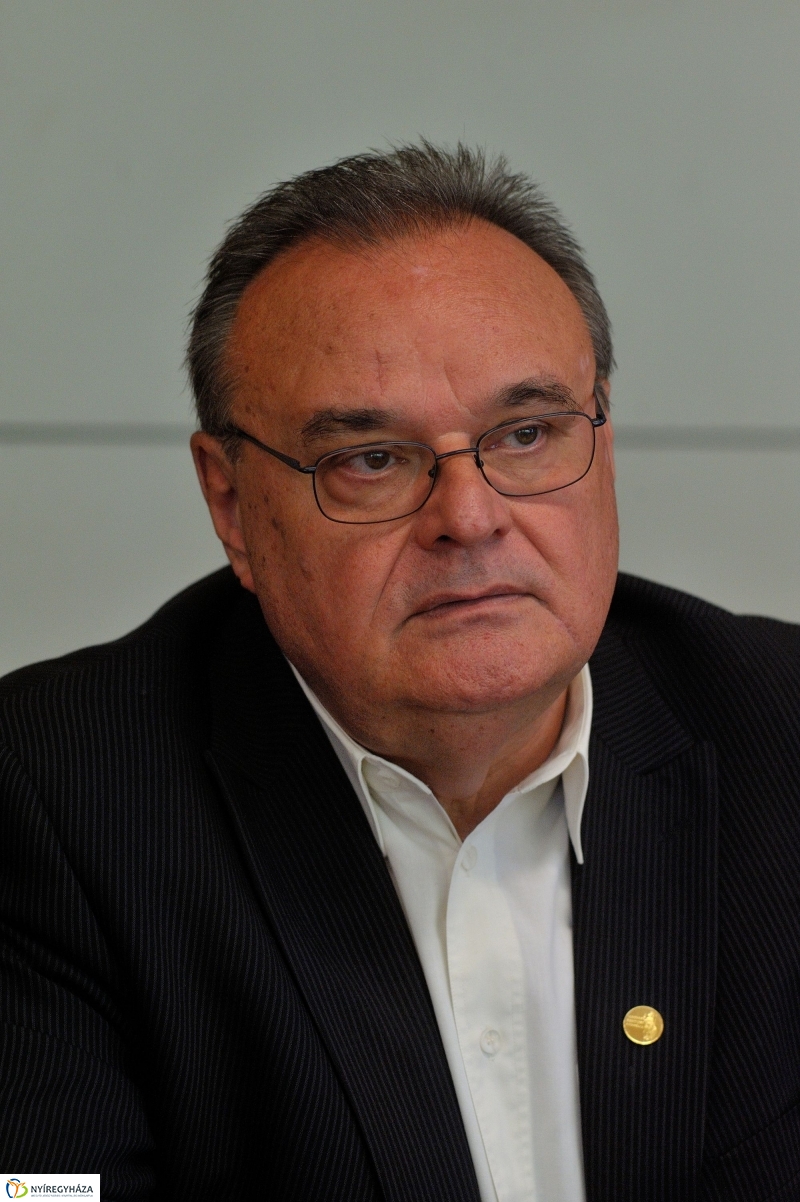 Egyetemek találkozása