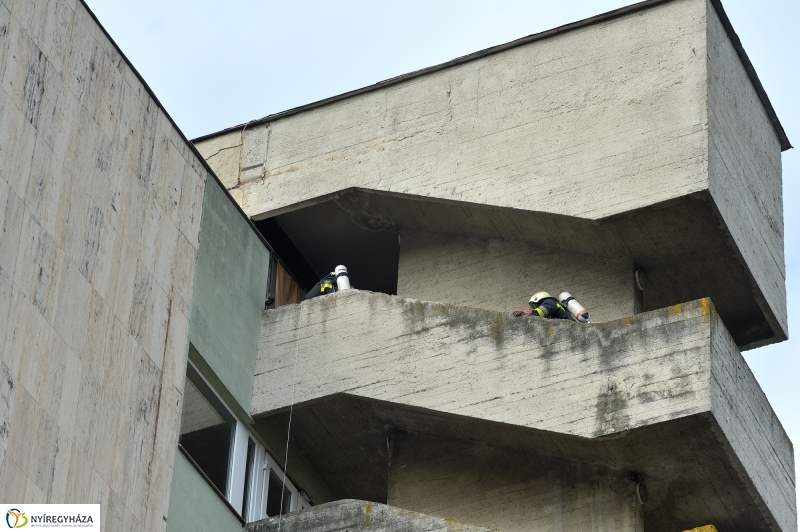 Tűzoltók a magasban