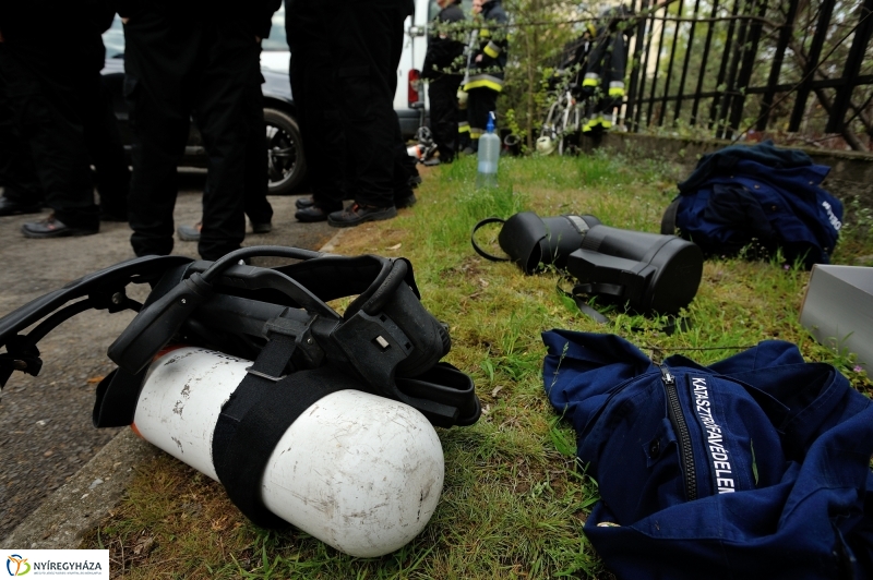 Tűzoltók a magasban