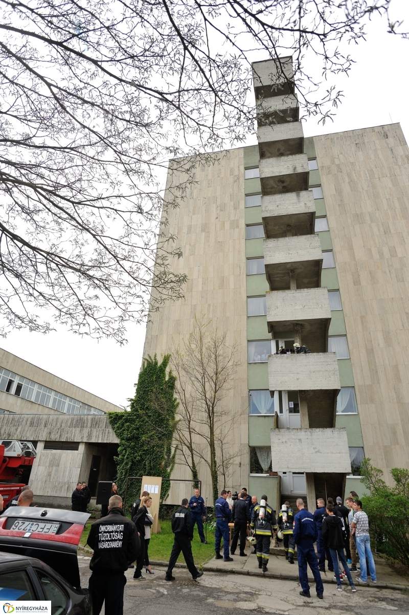 Tűzoltók a magasban