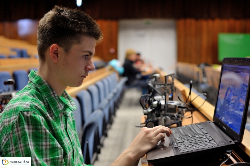 Robotkupa a Nyíregyházi Egyetemen