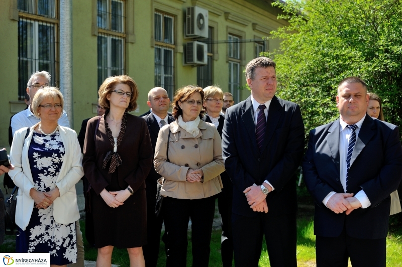 Tömbkórház épületeinek a felszentelése