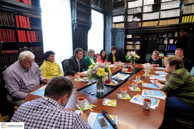 Helló Nyíregyháza sajtótájékoztató