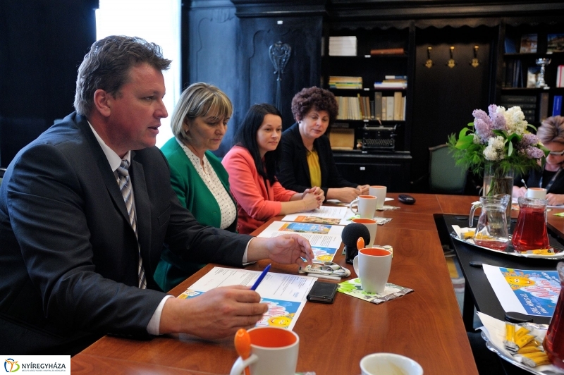 Helló Nyíregyháza sajtótájékoztató